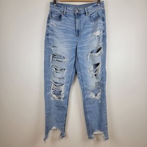 American Eagle Mom Jeans Distressed Hi-Rise Size 8 Regular